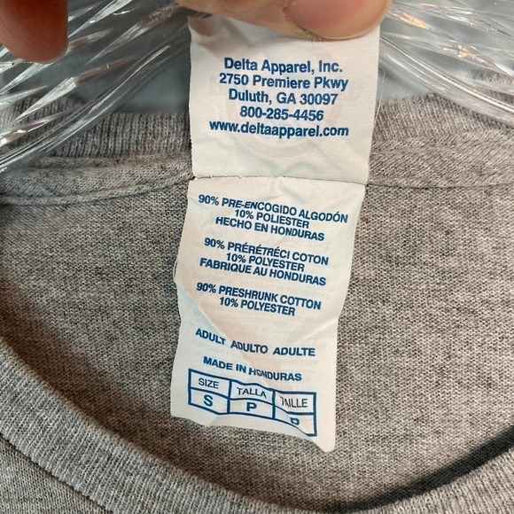 CHRISTMAS Cat with Santa Hat Holiday Wreath Heather Gray Crewneck T-Shirt Size S - Picture 6 of 13